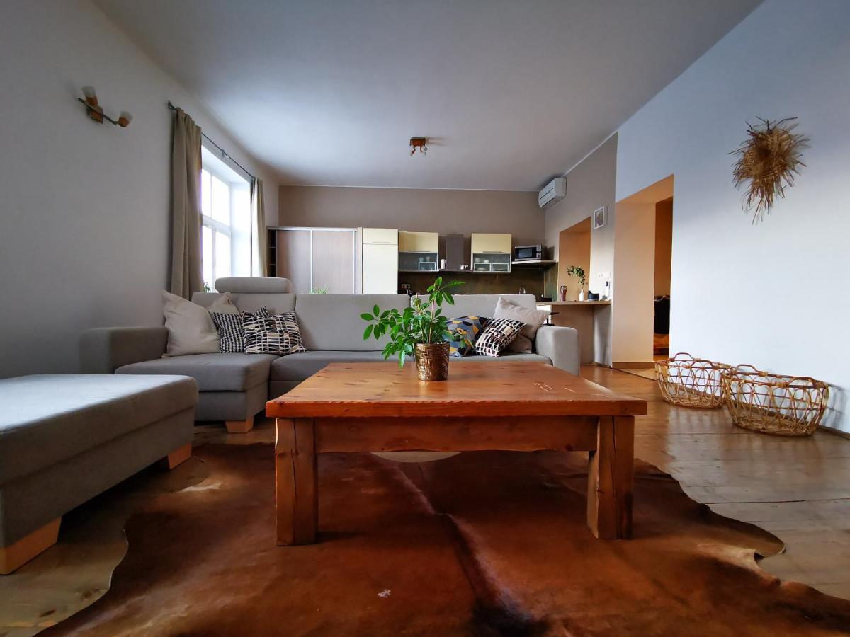 טרנבה Falcon Apartment מראה חיצוני תמונה